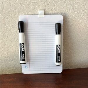 ♦️3 for $15♦️ Expo magnetic dry erase board with markers - locker size